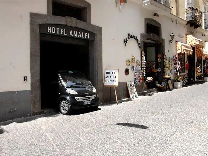 Hotel Amalfi 3*,