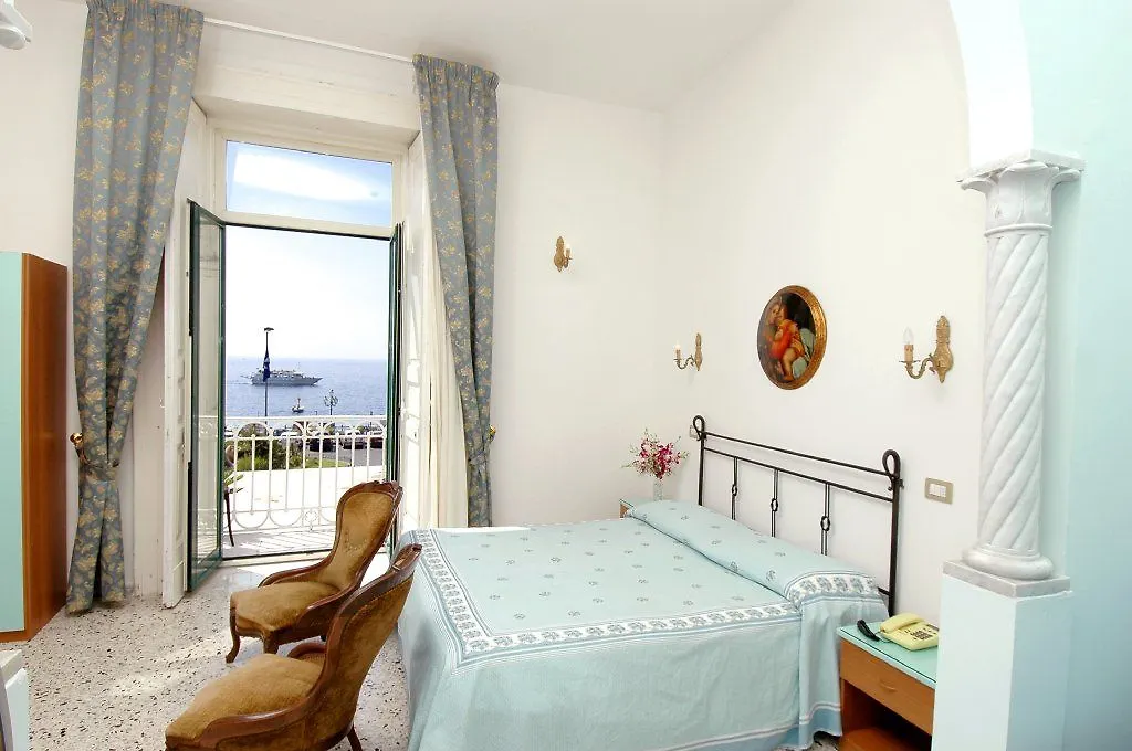 Hotel Amalfi