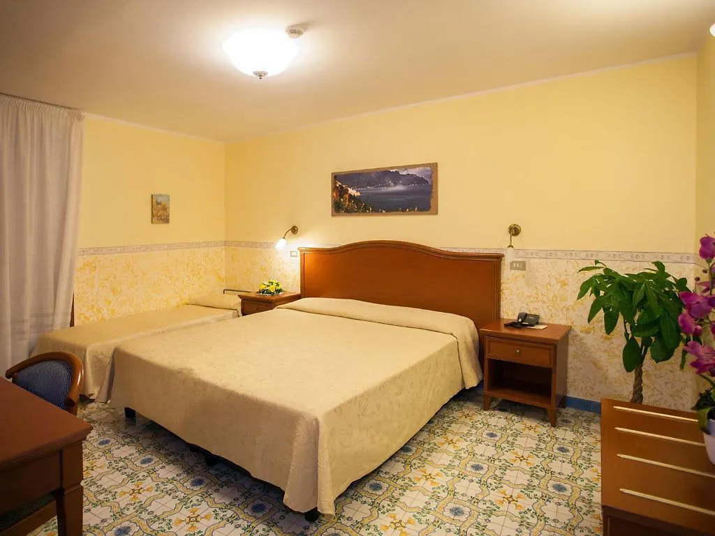 Hotel Amalfi