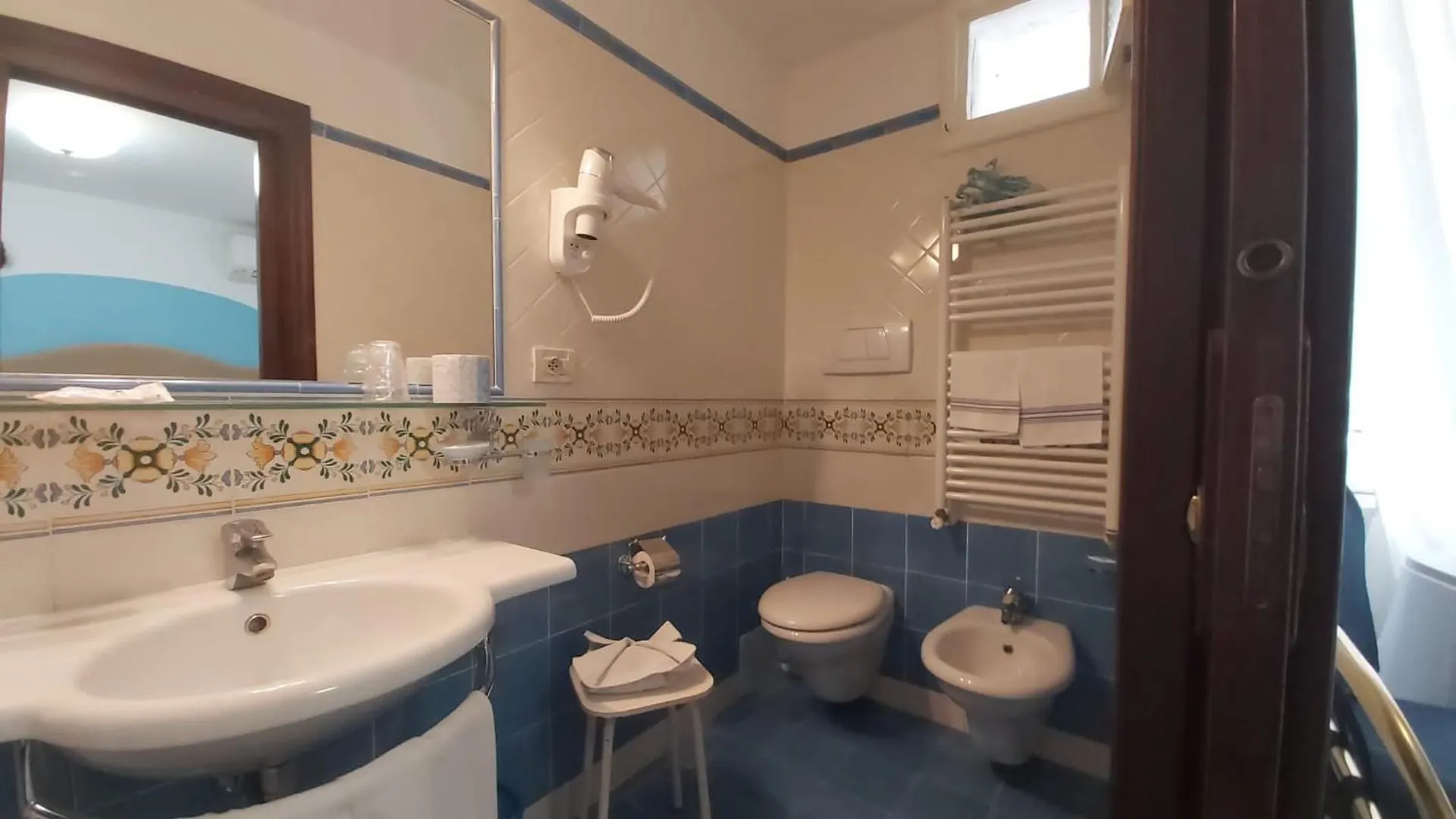 ***  Hotel Amalfi Italy